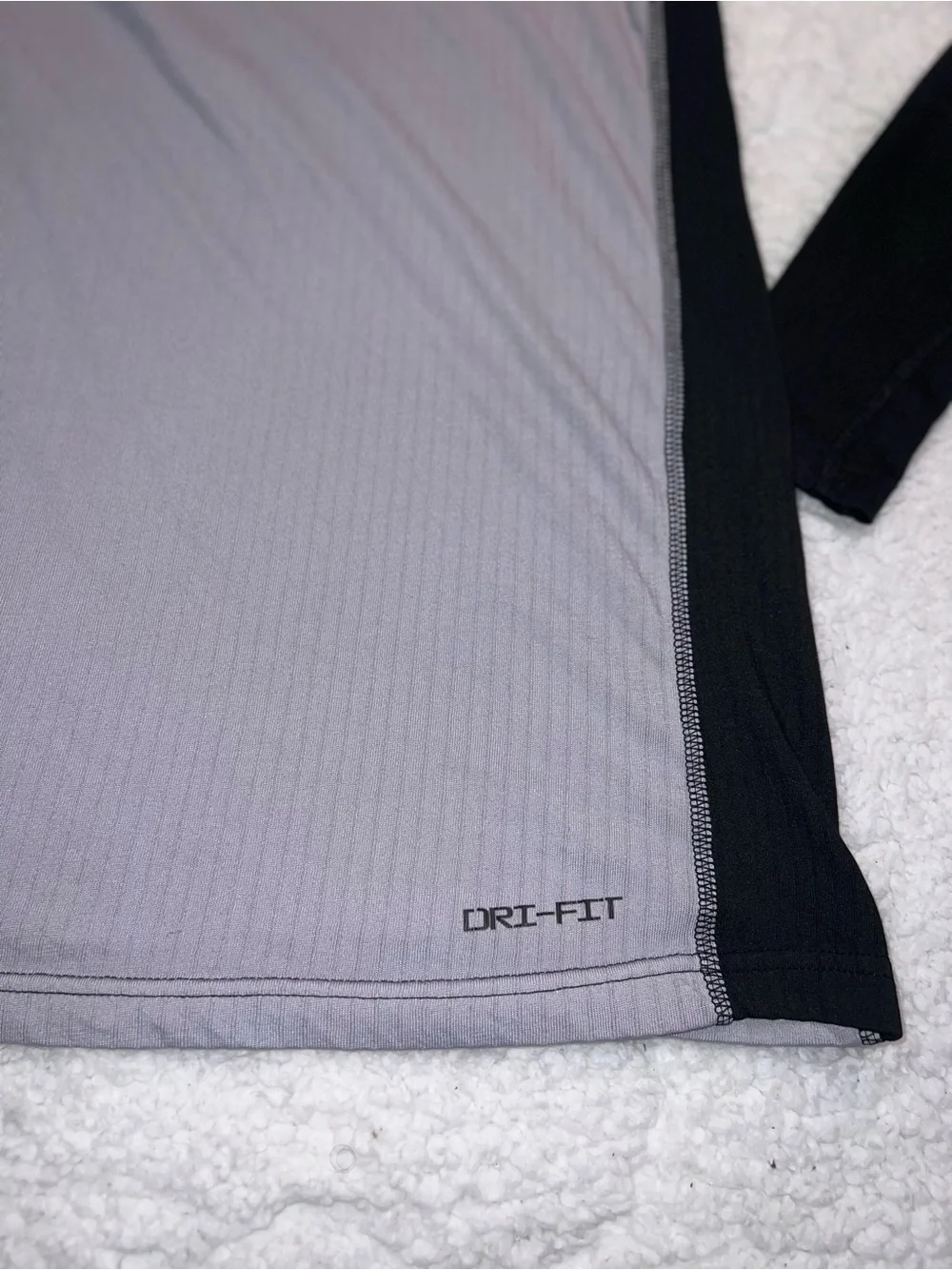 Nike Men’s Long-Sleeve Rash Guard - Gray & Black